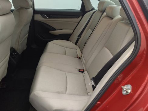 Used 2018 Honda Accord EX image 18