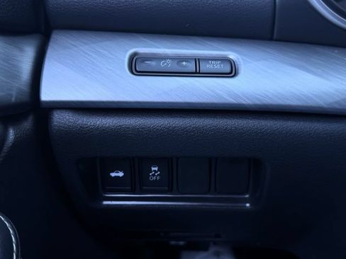 Used 2017 Nissan Maxima 3.5 SV FWD image 30