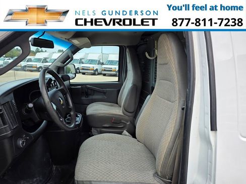 Used 2016 Chevrolet Express 3500 Work Van image 17