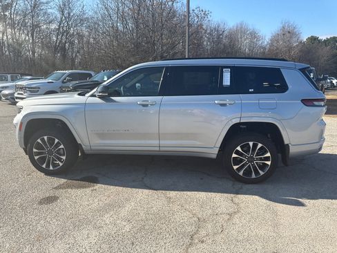 New 2025 Jeep Grand Cherokee L Overland w/ Trailer Tow Package image 8