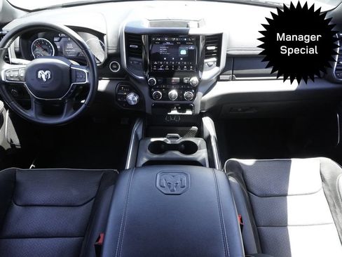 Used 2024 RAM 1500 Laramie AWD/4WD image 9