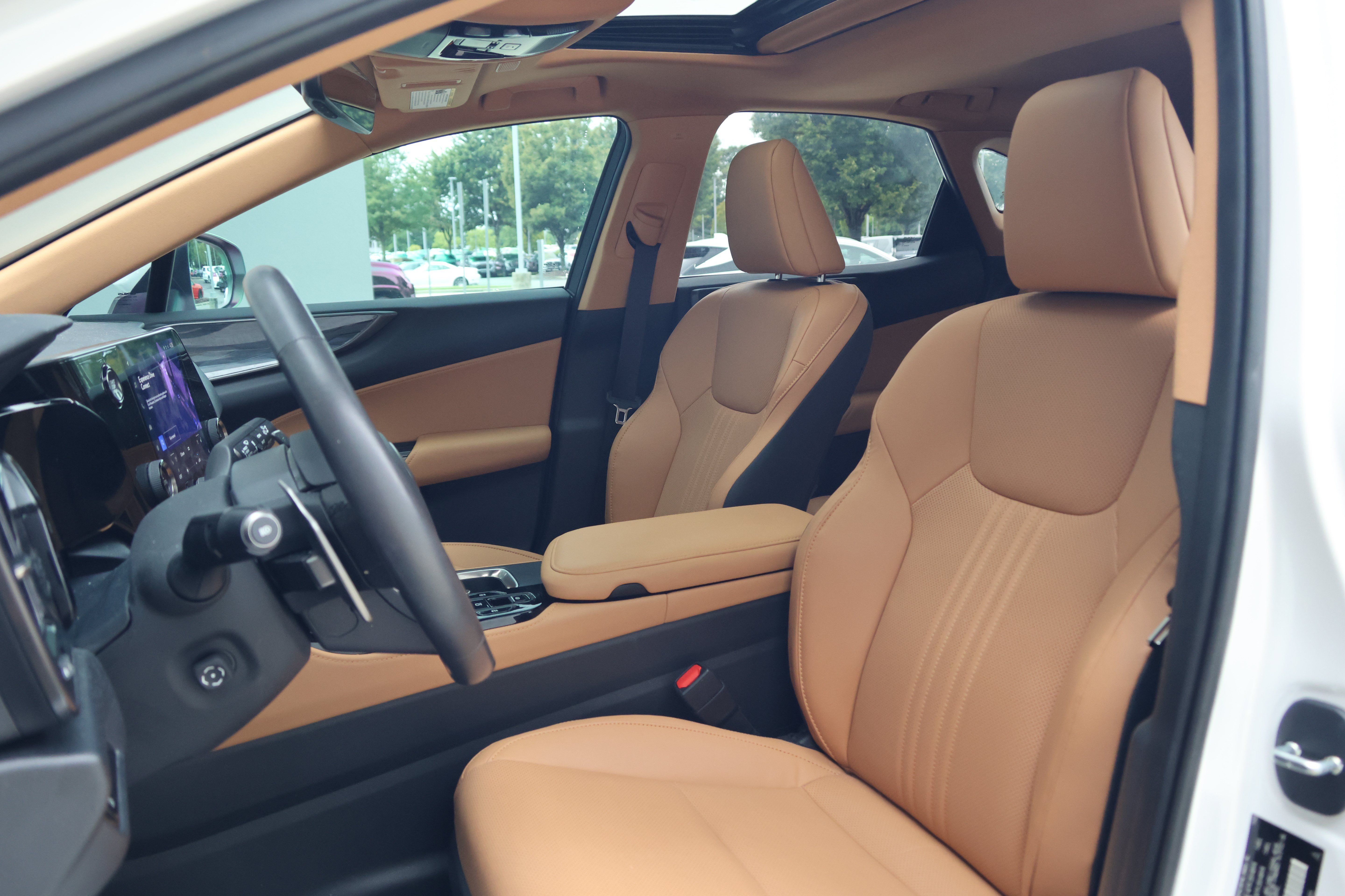 Used 2024 Lexus NX 250 FWD image 36