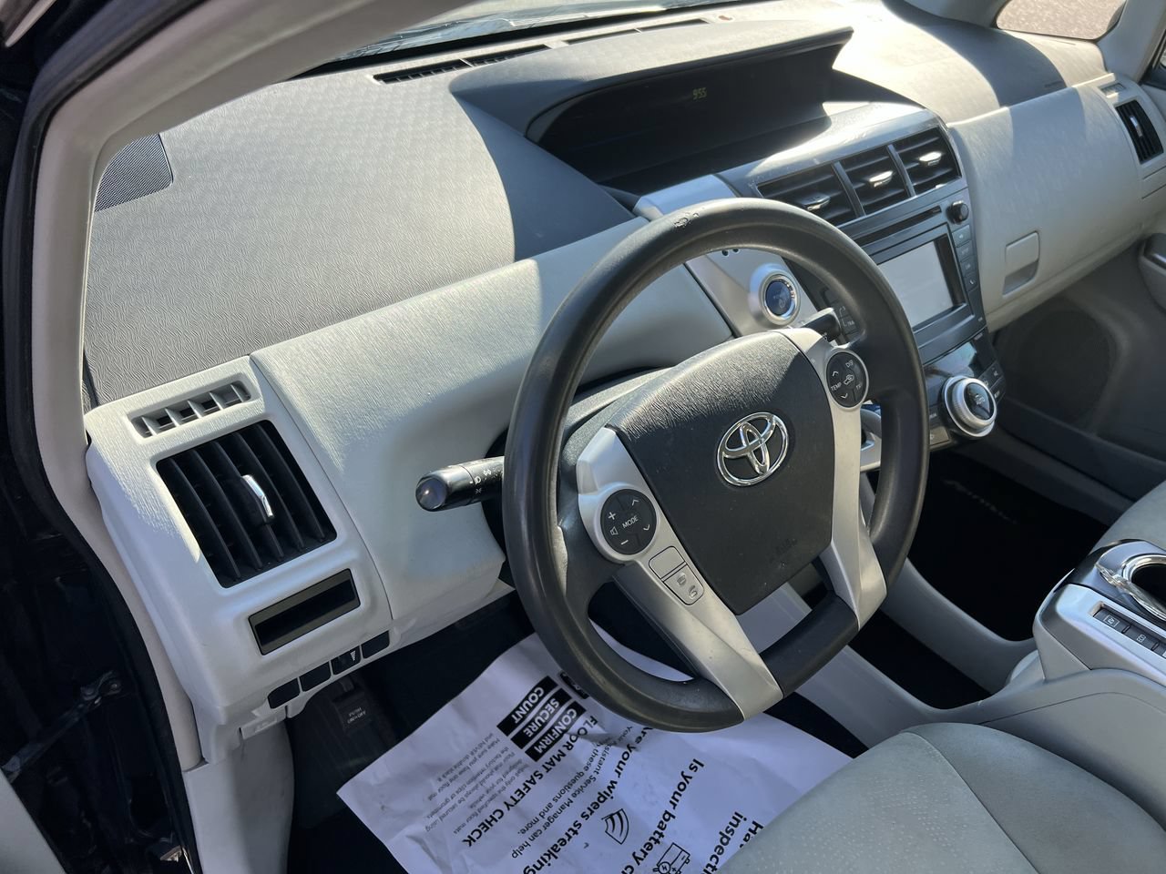 Used 2012 Toyota Prius V Two FWD image 18