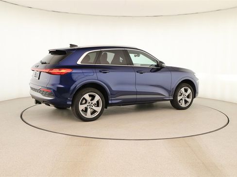 Certified 2025 Audi Q5 Prestige image 7