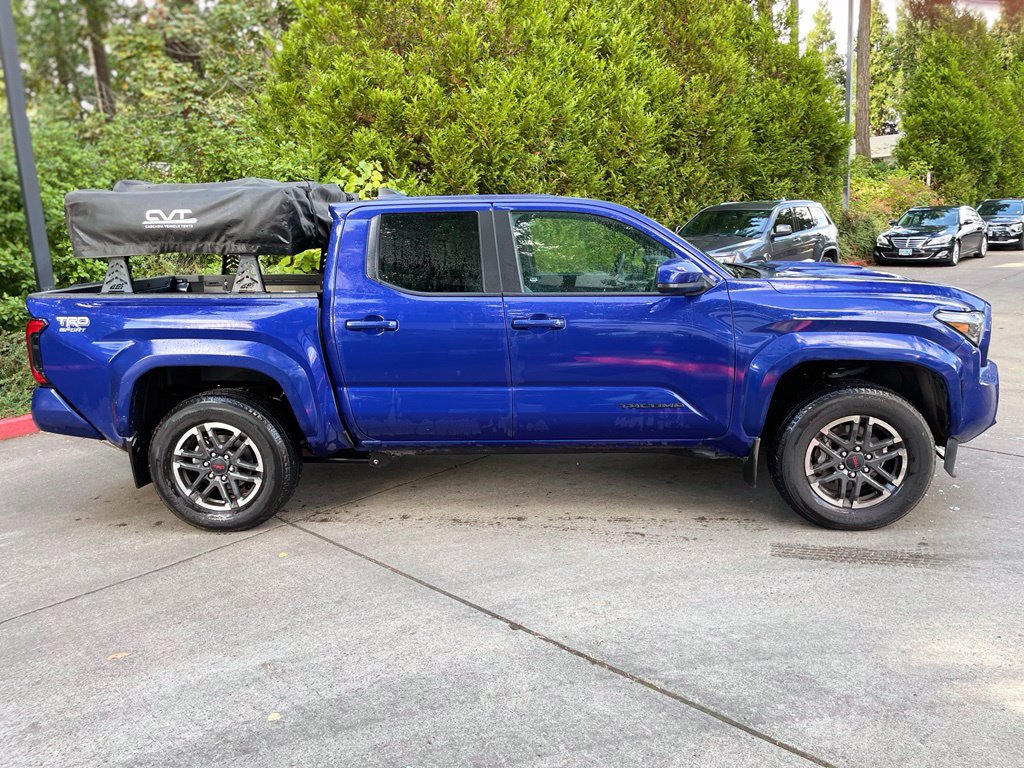 Used 2024 Toyota Tacoma TRD Sport AWD/4WD image 3