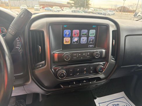 Used 2018 Chevrolet Silverado 1500 LT w/ Trailering Package image 36