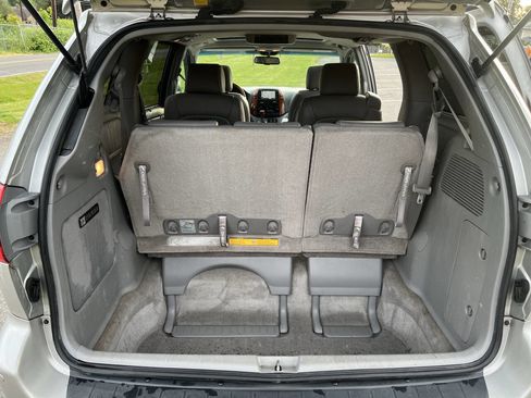 Used 2008 Toyota Sienna XLE Limited AWD/4WD image 31