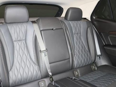 Certified 2023 Buick Envision Avenir image 21