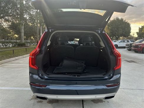 Used 2020 Volvo XC90 T5 Momentum image 21