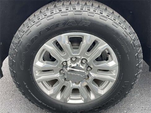 Certified 2022 GMC Sierra 2500 Denali w/ Denali Ultimate Package image 8