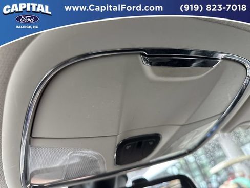Used 2016 Jeep Cherokee Latitude w/ Safety/Convenience Group FWD image 32