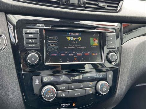 Used 2022 Nissan Rogue Sport SL AWD/4WD image 31