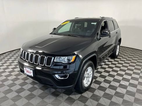 Used 2020 Jeep Grand Cherokee Laredo AWD/4WD image 2