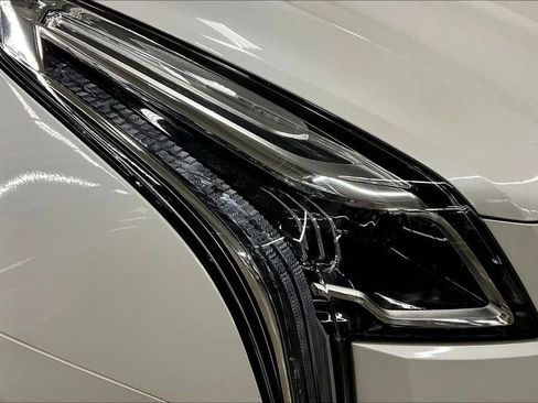 Used 2021 Cadillac XT5 Premium Luxury w/ LPO, Floor Liner Package AWD/4WD image 32