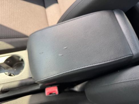 Used 2016 Volkswagen Jetta SE FWD image 16