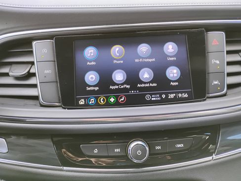 Used 2023 Buick Enclave Essence w/ Sport Touring Edition image 7