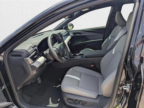 New 2025 Toyota Camry SE image 4
