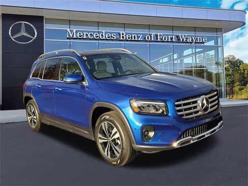 New 2026 Mercedes-Benz GLB 250 4MATIC image 1
