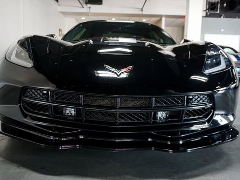 Used 2019 Chevrolet Corvette Stingray Coupe RWD image 14