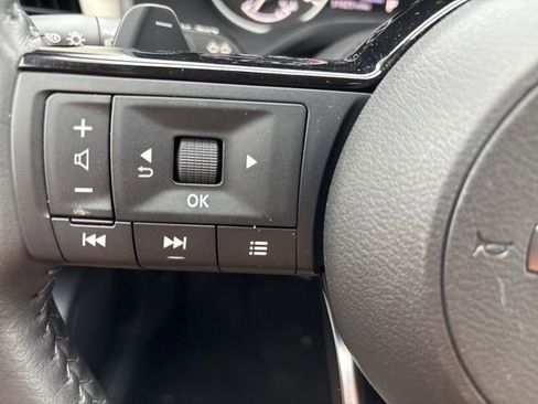 Used 2023 Nissan Rogue SL image 21