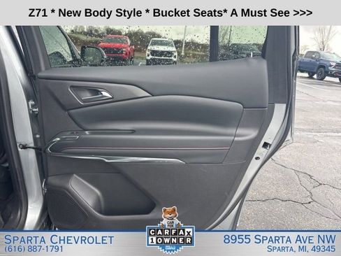 Used 2025 Chevrolet Traverse Z71 AWD/4WD image 22
