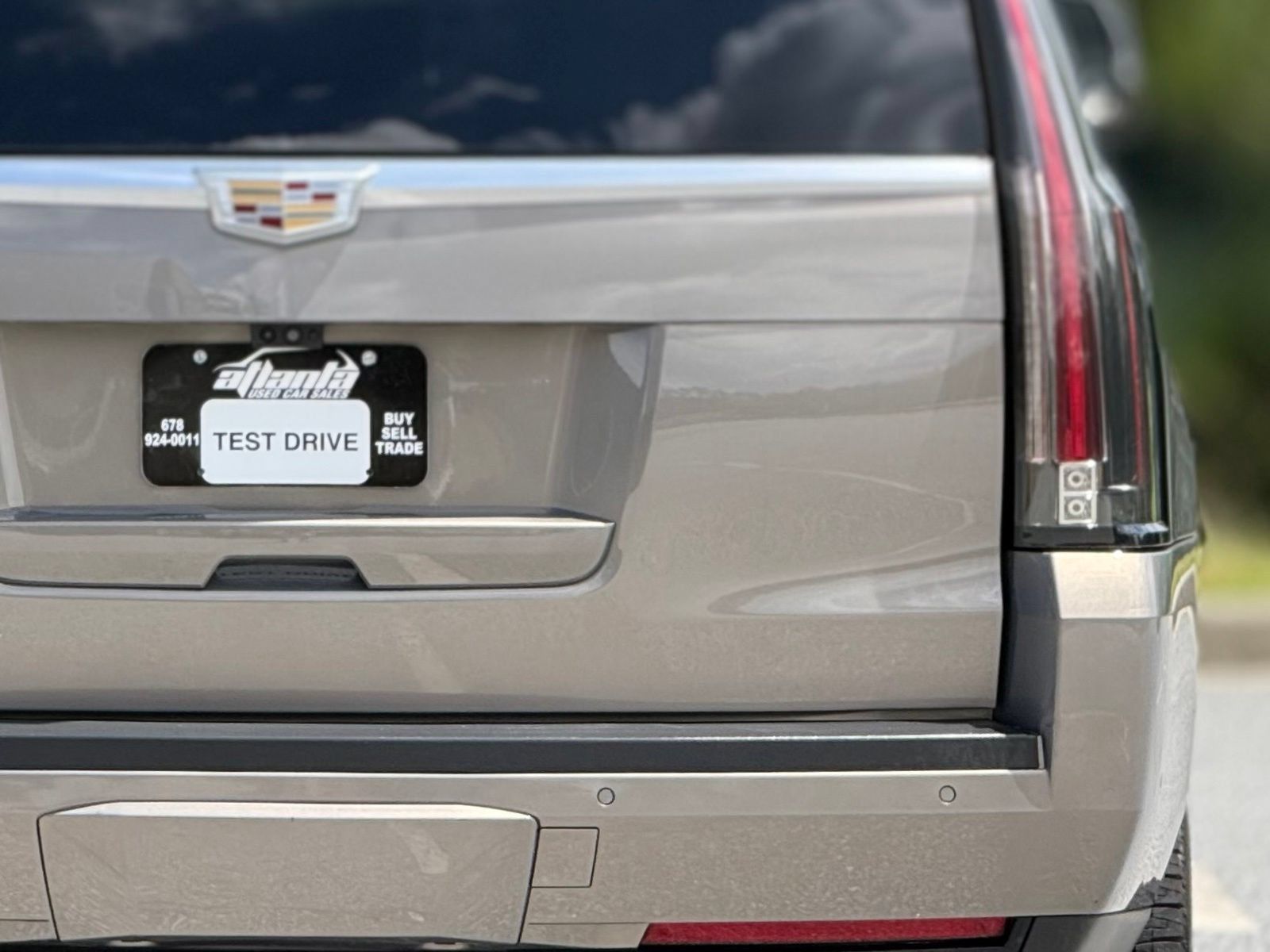 Used 2017 Cadillac Escalade Luxury RWD image 17