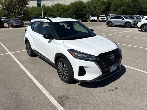 Used 2024 Nissan Kicks SR FWD image 7