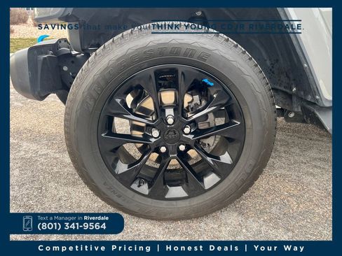 Used 2023 Jeep Wrangler Unlimited Sahara w/ Cold Weather Group image 26