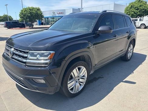 Used 2019 Volkswagen Atlas SE w/ Towing Package AWD/4WD image 3