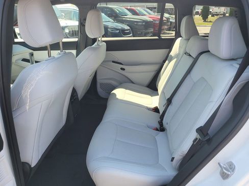 New 2026 Jeep Cherokee Laredo AWD/4WD image 13