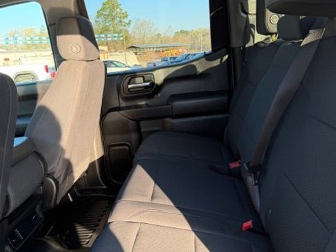 Certified 2024 GMC Sierra 1500 Pro w/ Pro Value Package image 17