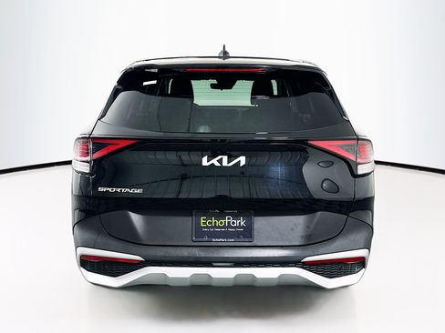 Used 2025 Kia Sportage LX FWD image 7