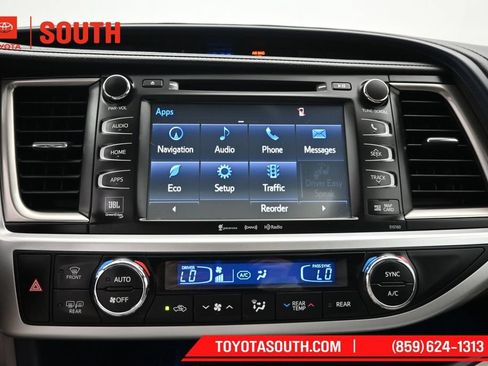 Used 2016 Toyota Highlander Limited AWD/4WD image 16