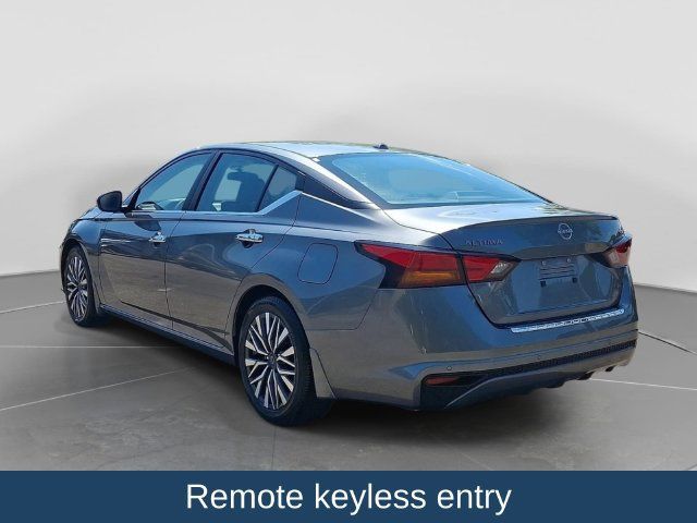 Used 2023 Nissan Altima 2.5 SV FWD image 5