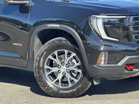 Used 2026 GMC Acadia AT4 w/ Super Cruise Package image 13