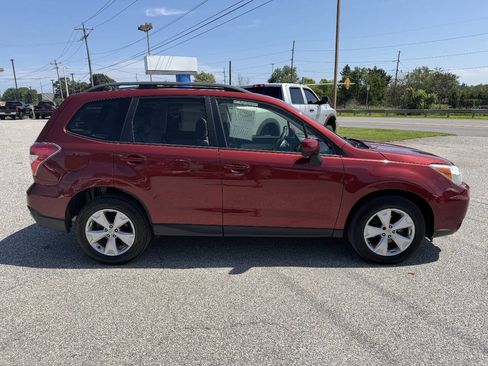 Used 2015 Subaru Forester 2.5i Premium AWD/4WD image 5