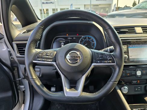 Used 2018 Nissan Leaf SV w/ Protection Package FWD image 8