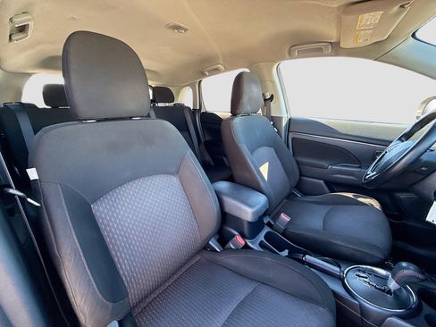 Used 2017 Mitsubishi Outlander Sport LE image 14