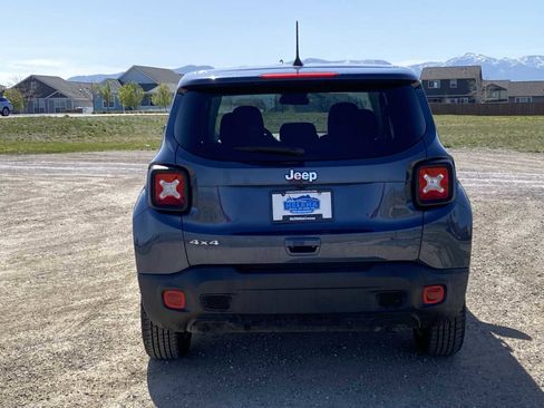 Certified 2023 Jeep Renegade Latitude AWD/4WD image 13