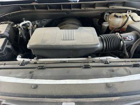 Used 2021 GMC Yukon AT4 w/ AT4 Premium Package image 9