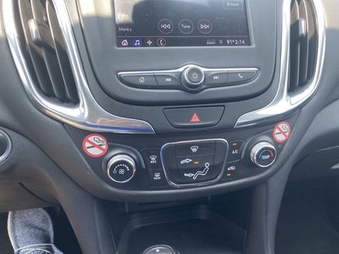 Used 2021 Chevrolet Equinox LT image 22