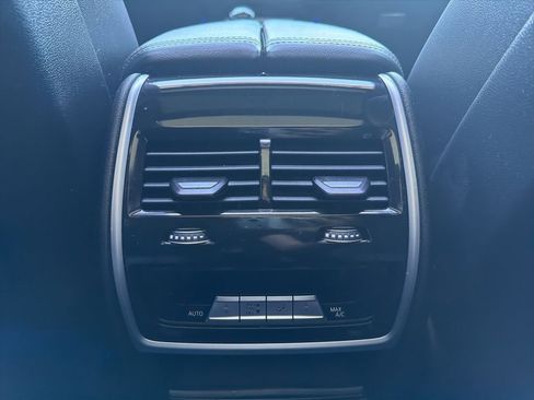 Used 2021 BMW X7 xDrive40i w/ M Sport Package image 14