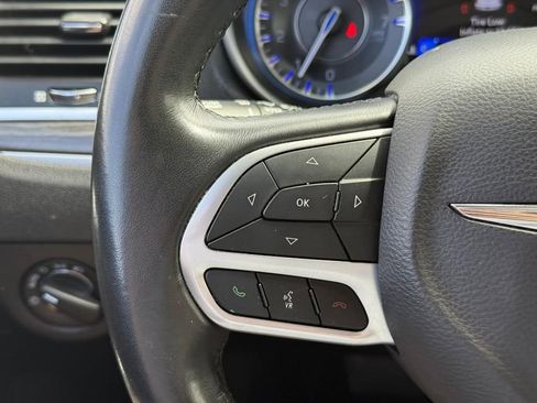 Used 2021 Chrysler 300 Touring w/ Sport Appearance Package image 14