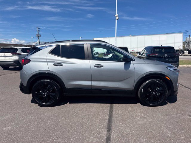 Used 2024 Buick Encore GX Sport Touring w/ Advanced Technology Package FWD image 4