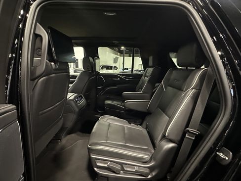 Used 2022 Cadillac Escalade Sport w/ Touring Package image 17