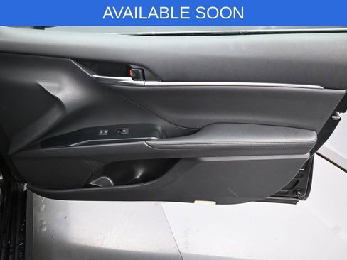 Used 2020 Toyota Camry XLE FWD image 35