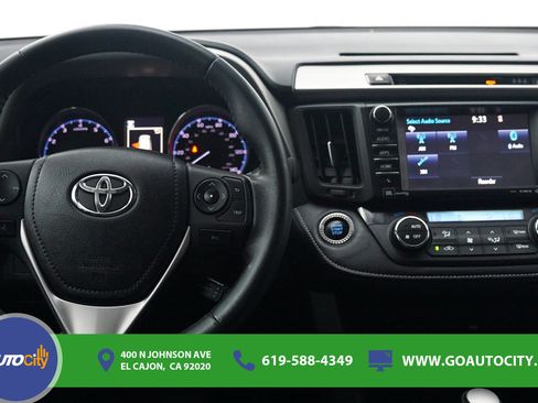 Used 2018 Toyota RAV4 Limited w/ Advanced Technology Package FWD image 3
