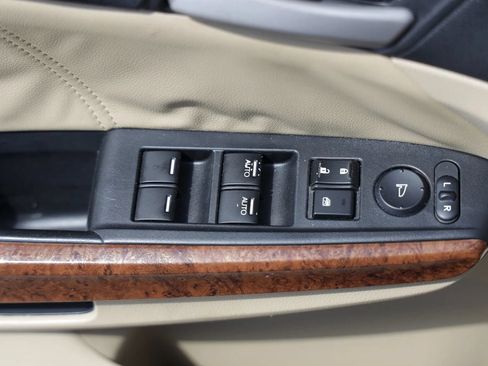 Used 2012 Honda Accord EX-L image 41