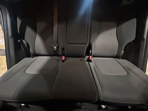 Used 2023 Kia Sportage LX image 37