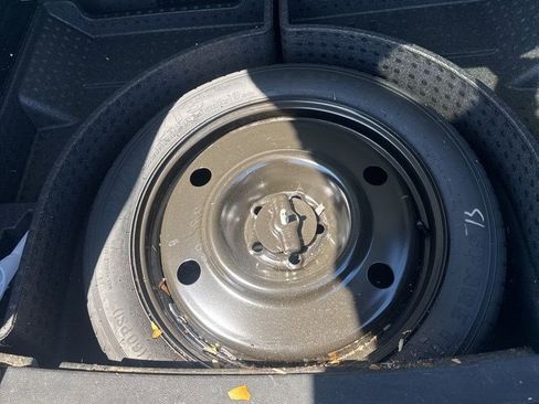 Used 2018 Lincoln MKX Premiere image 9